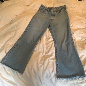 Ladies Levi’s rib cage crop flare size 26/26